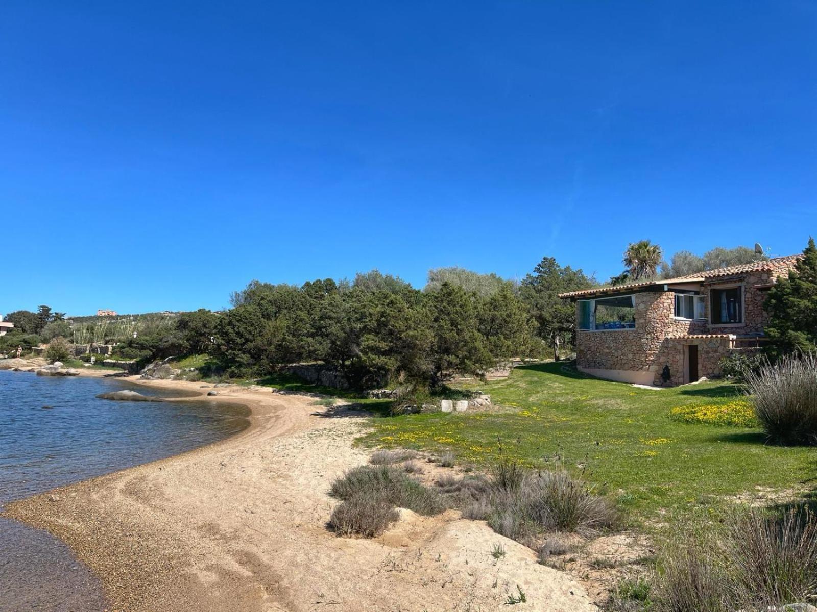 Villa House On The - Porto Rotondo