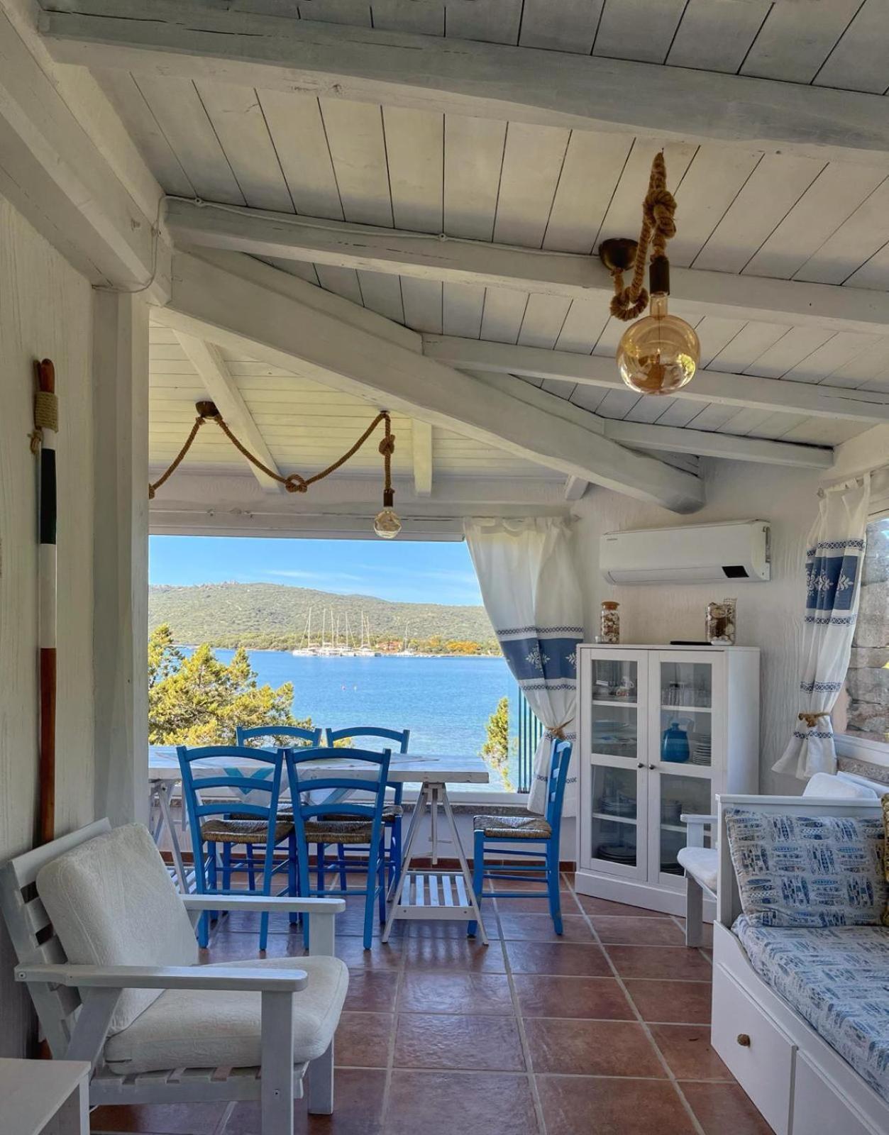 House On The - Villa Porto Rotondo